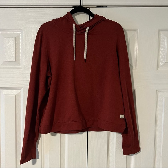 Vuori Hale Essential Hoodie in Currant Heather, Size L - Picture 3 of 7